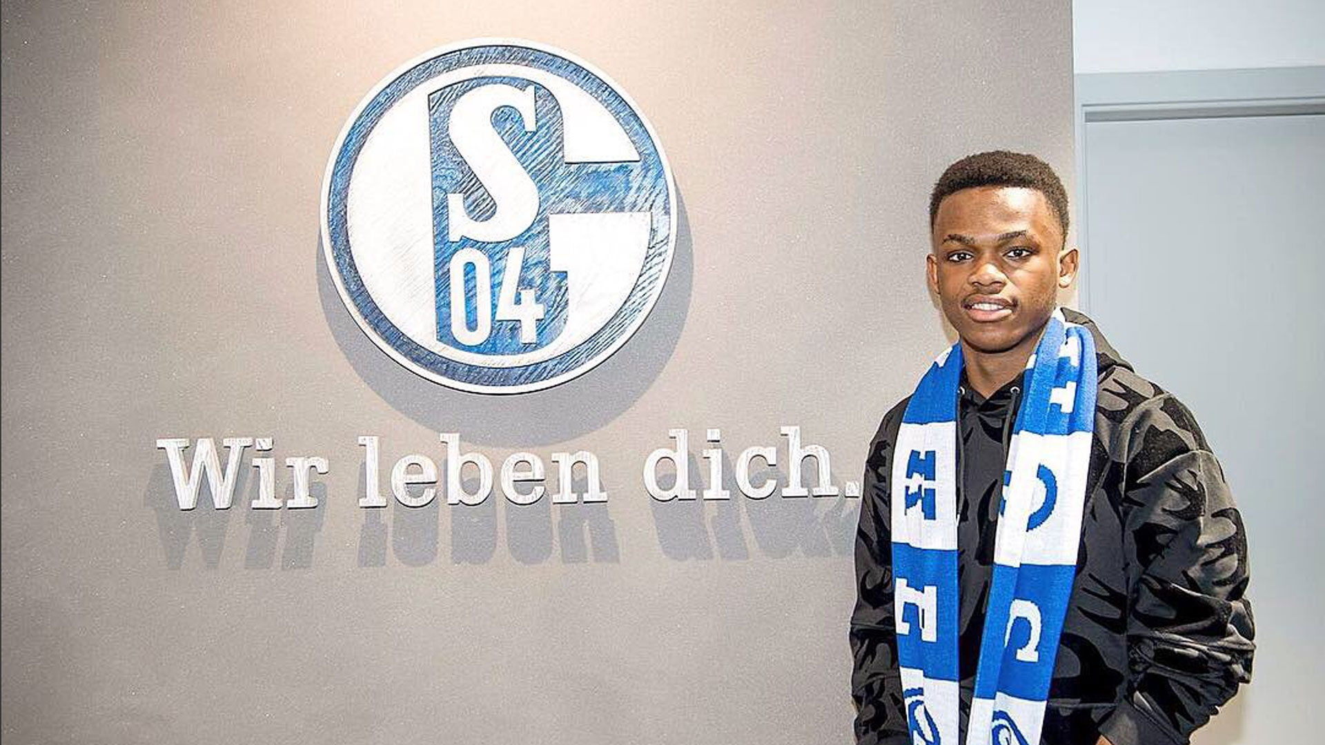 对阵克雷莫 对阵克雷莫